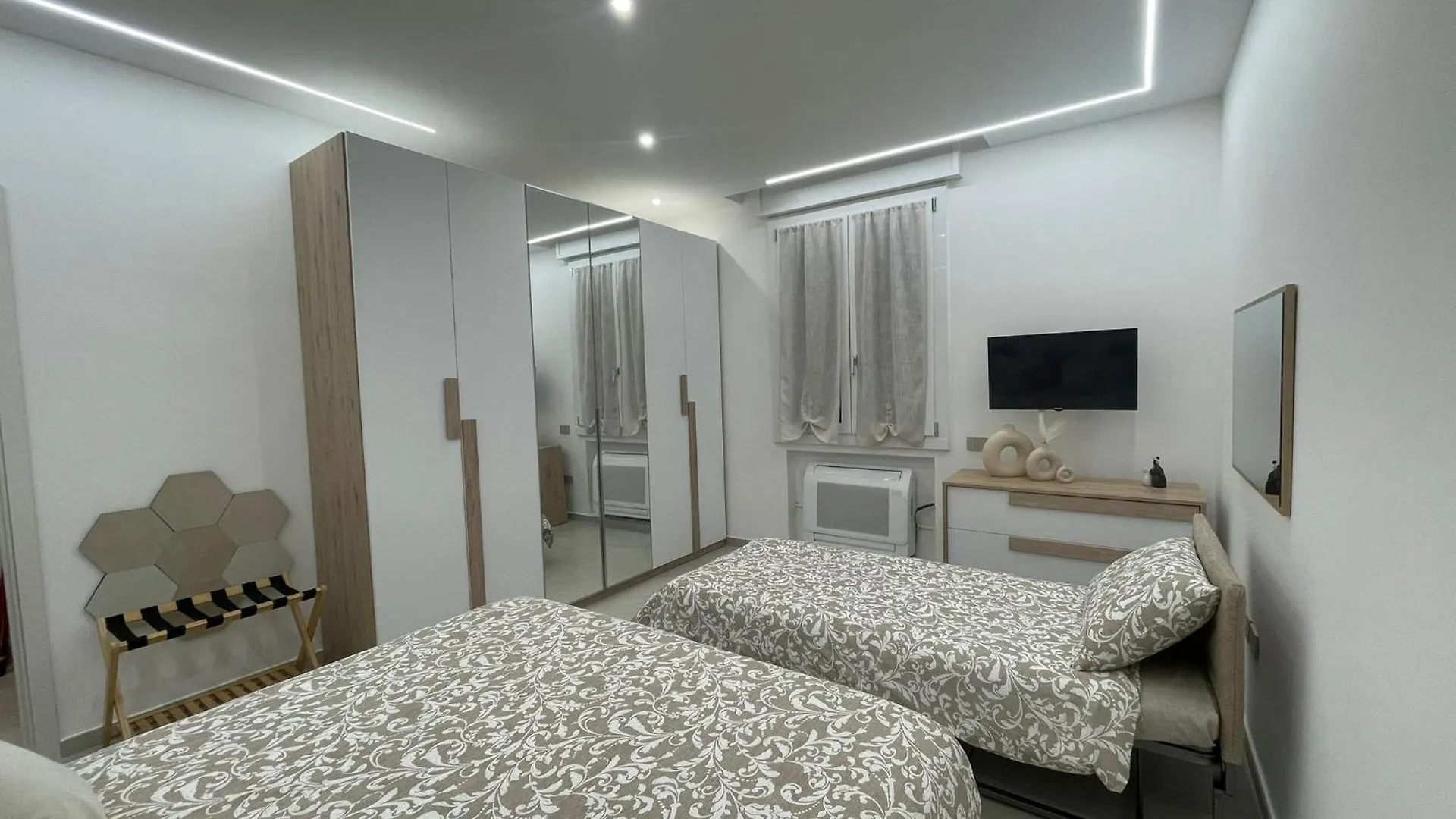 Dream Suite Bologna 0*,  Italy