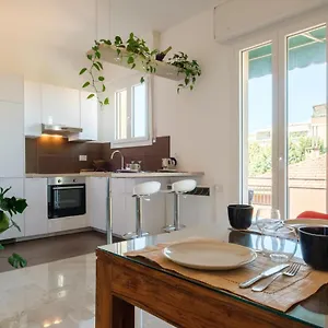  Bed and breakfast Fabula 3 With Private Bathroom
